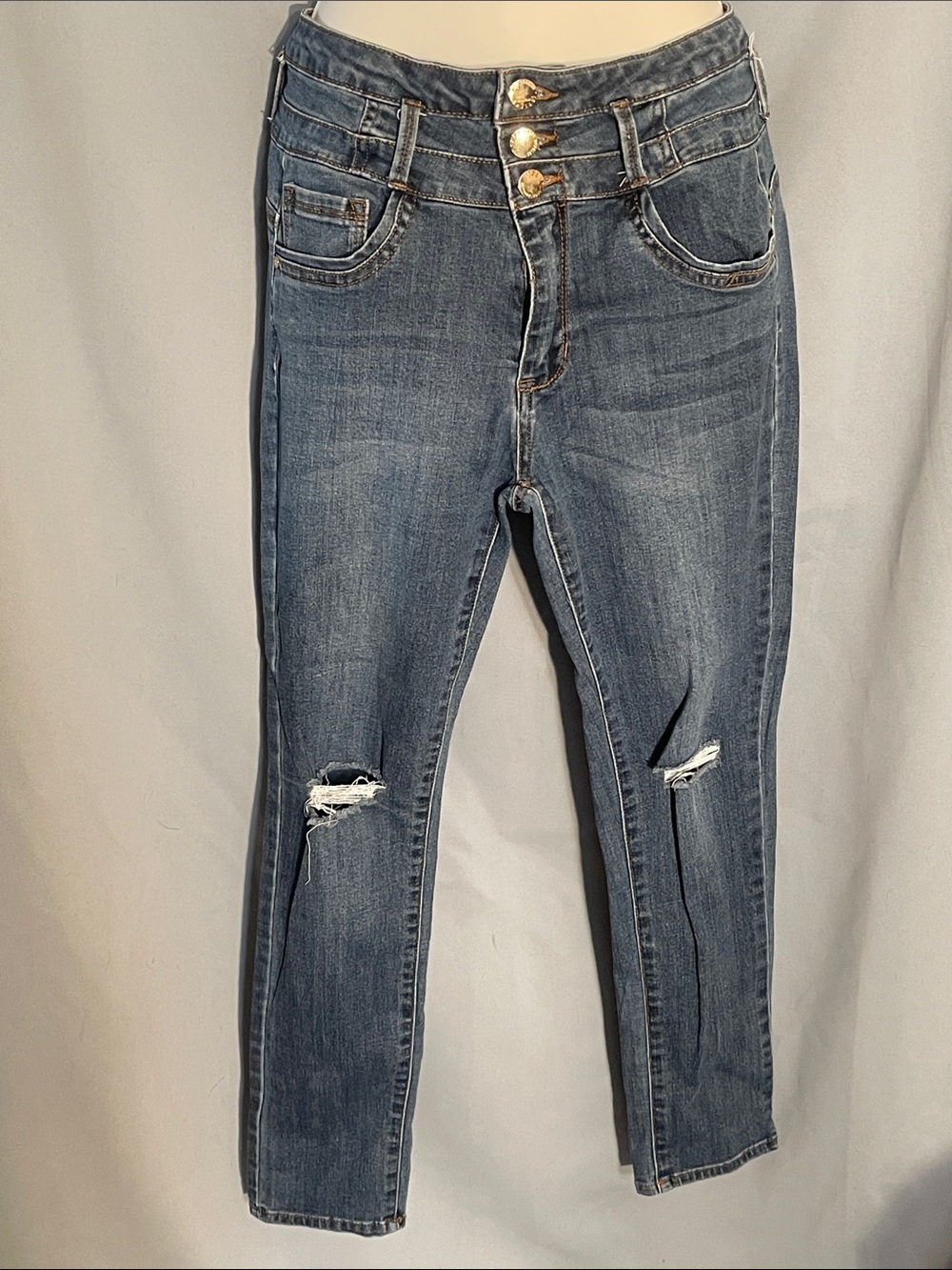 High-Rise Skinny Jeans in Medium Blue with Knee Rips